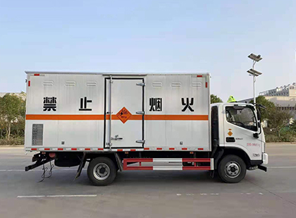 临潭爆破器材运输车